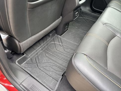 Certified 2023 Chevrolet Equinox Premier AWD/4WD image 28