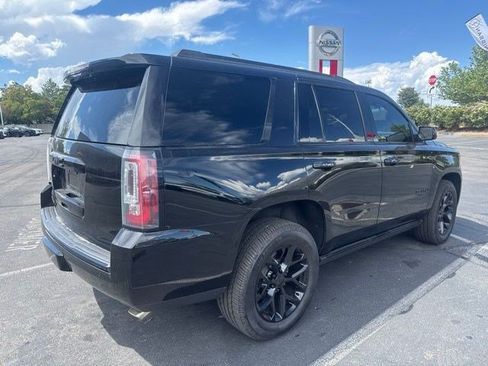 Used 2020 GMC Yukon Denali w/ Denali Premium Package AWD/4WD image 3