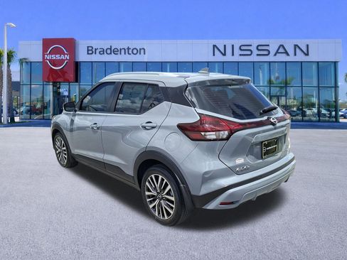 Used 2023 Nissan Kicks SV FWD image 7
