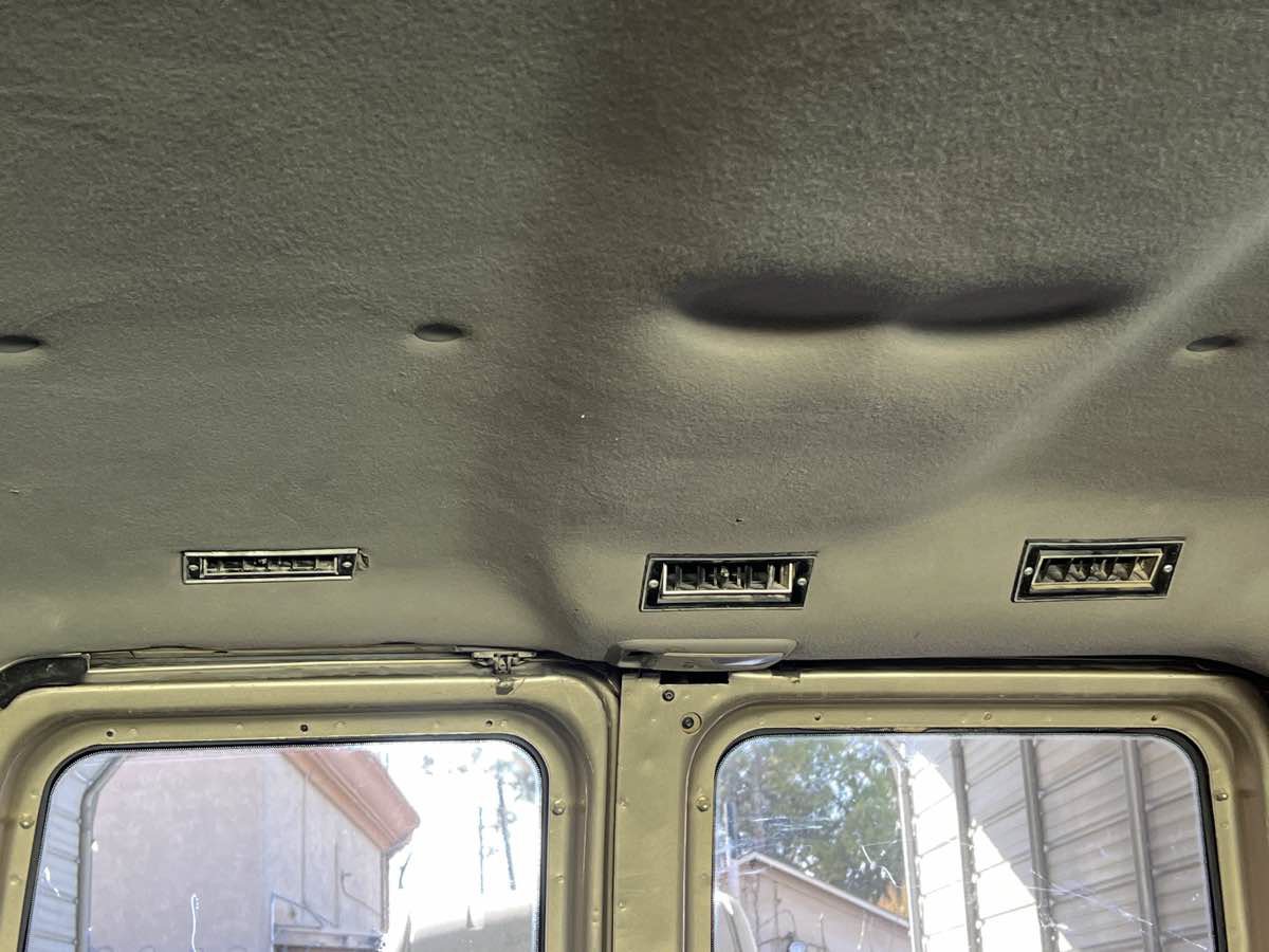 Used 2000 Ford E-350 and Econoline 350 XL RWD image 16