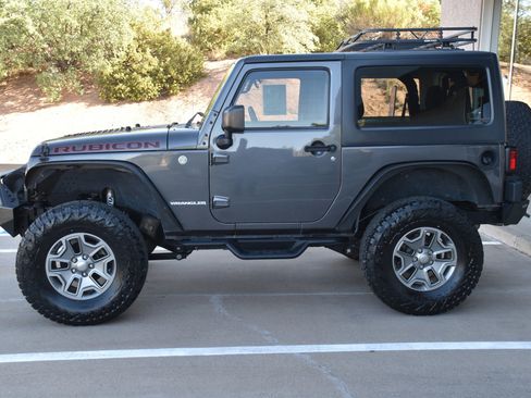 Used 2016 Jeep Wrangler Rubicon AWD/4WD image 5