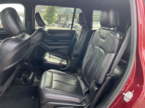 Used 2024 Jeep Grand Cherokee L Laredo w/ Luxury Tech Group I AWD/4WD image 27