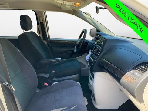 Used 2011 Dodge Grand Caravan Express FWD image 15
