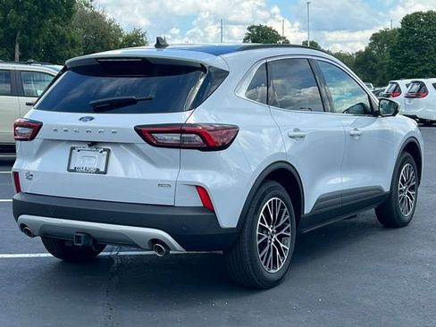 New 2025 Ford Escape SE w/ PHEV Premium Package FWD image 46