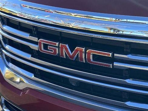 Certified 2023 GMC Acadia SLT w/ Technology Package image 27