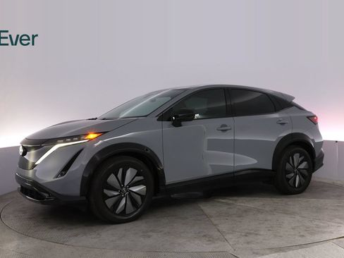 Used 2024 Nissan Ariya AWD image 18