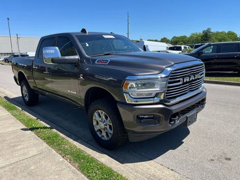 Used 2024 RAM 2500 Laramie AWD/4WD image 2