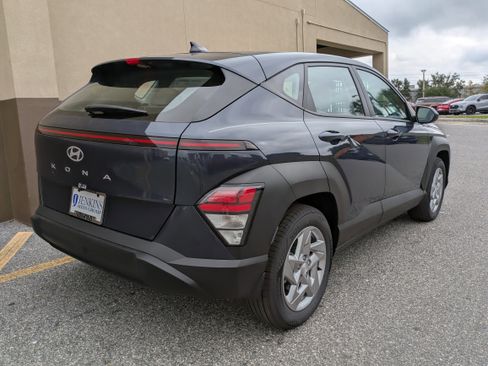 New 2026 Hyundai Kona SE image 5