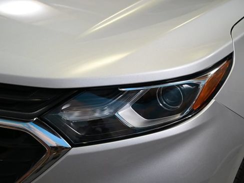 Used 2020 Chevrolet Equinox LT AWD/4WD image 12
