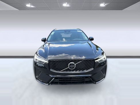 New 2026 Volvo XC60 B5 Plus w/ Climate Package AWD/4WD image 6