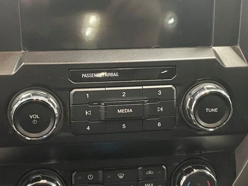 Used 2021 Ford F250 Lariat w/ Chrome Package image 26