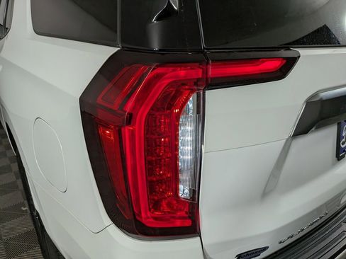 Used 2021 GMC Yukon AT4 w/ AT4 Premium Plus Package image 12