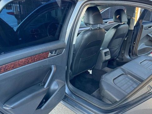Used 2012 Volkswagen Passat 2.5 SEL Premium image 15