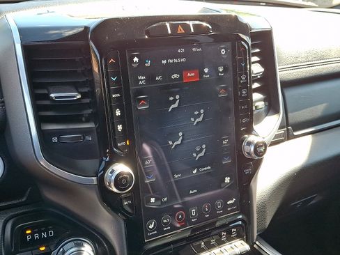 Used 2021 RAM 1500 Laramie AWD/4WD image 17