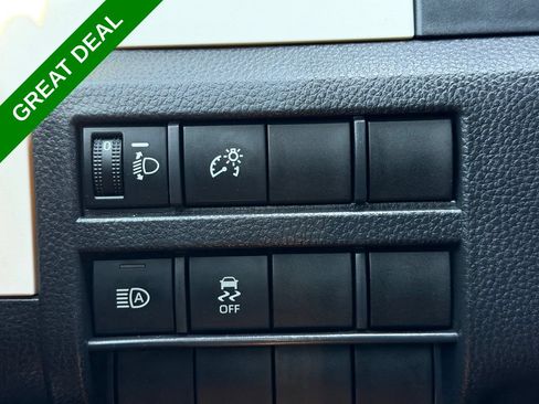 Used 2024 Toyota Tacoma TRD Sport AWD/4WD image 23