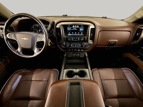 Used 2014 Chevrolet Silverado 1500 High Country w/ High Country Premium Package AWD/4WD image 15