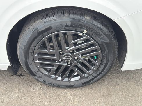 New 2026 Nissan Sentra SV w/ SV Convenience Package image 9