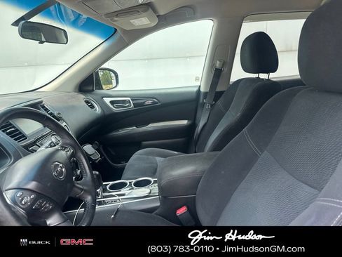 Used 2013 Nissan Pathfinder SV w/ Cargo Pkg FWD image 6