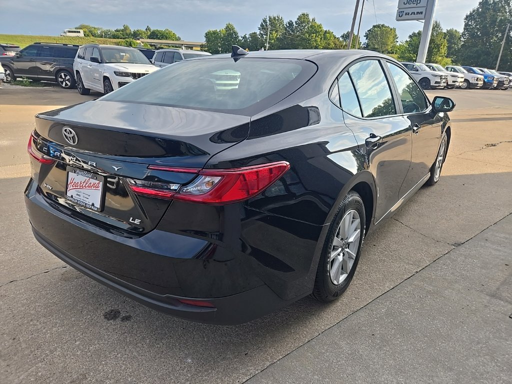 Used 2025 Toyota Camry LE FWD image 32