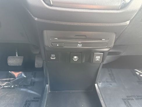 Used 2024 Honda Odyssey Elite image 17