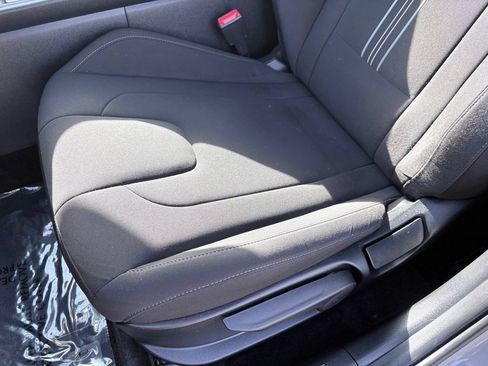 Used 2023 Hyundai Elantra SEL w/ Convenience Package FWD image 9
