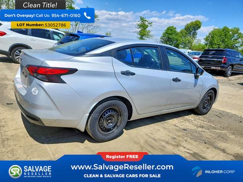 Used 2021 Nissan Versa S FWD image 4