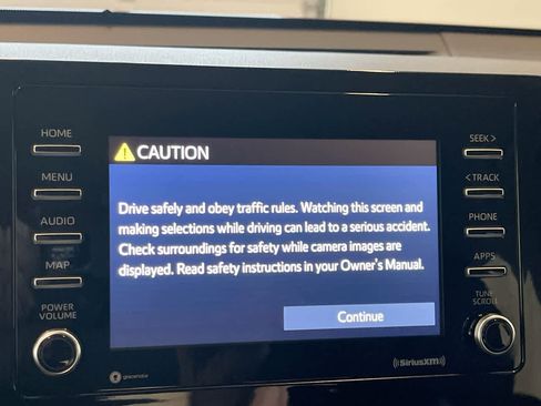 Used 2023 Toyota Camry SE image 16