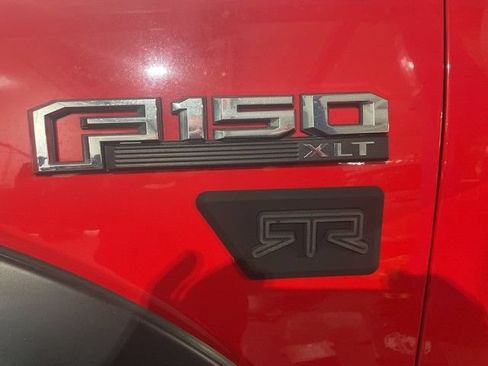 Used 2019 Ford F150 XLT w/ Equipment Group 302A Luxury AWD/4WD image 12