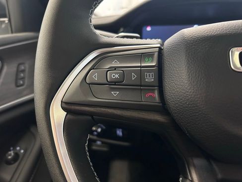 New 2026 Jeep Grand Cherokee L Limited AWD/4WD image 10