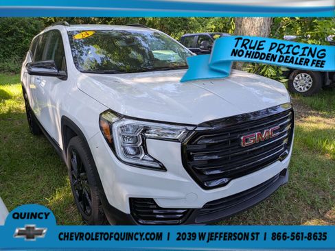 Used 2024 GMC Terrain SLE w/ Driver Convenience Package FWD image 1