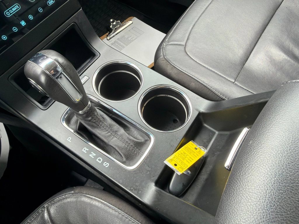 Used 2013 Ford Flex Limited FWD image 18