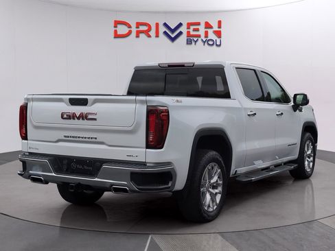 Used 2022 GMC Sierra 1500 SLT w/ SLT Convenience Package image 6
