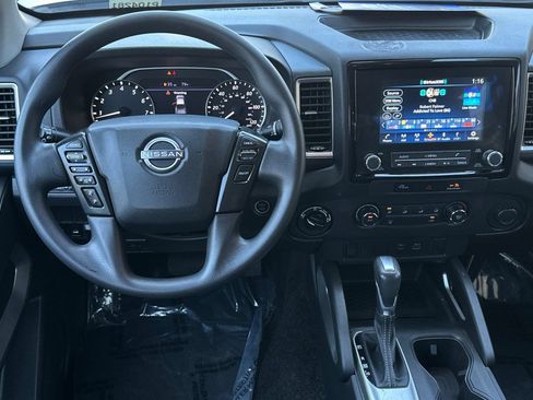 Used 2023 Nissan Frontier SV AWD/4WD image 13
