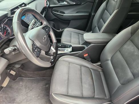 Used 2022 Chevrolet TrailBlazer RS w/ Technology Package FWD image 14