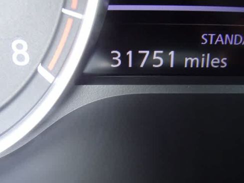 Used 2025 Nissan Rogue SV FWD image 21