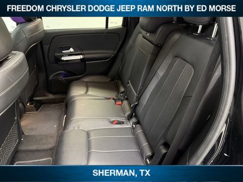 Used 2021 Mercedes-Benz GLB 250 image 8