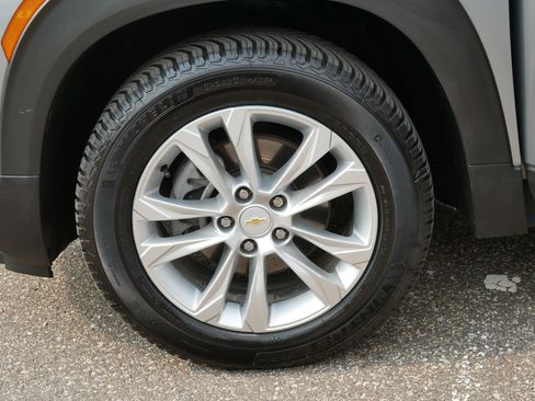 Used 2023 Chevrolet TrailBlazer LS AWD/4WD image 15