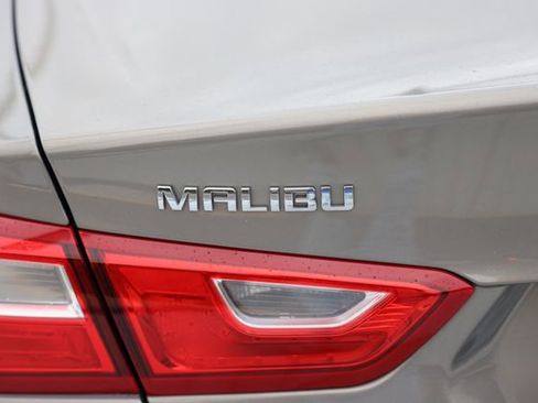 Used 2018 Chevrolet Malibu LT w/ Leather Package FWD image 49