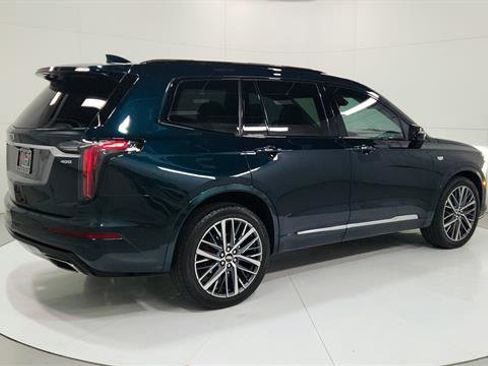 Used 2024 Cadillac XT6 Sport w/ Platinum Package image 8