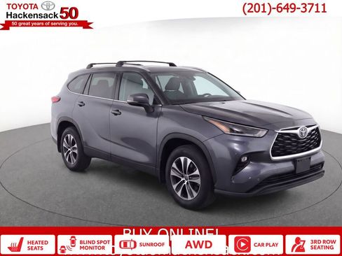 Used 2023 Toyota Highlander XLE image 1