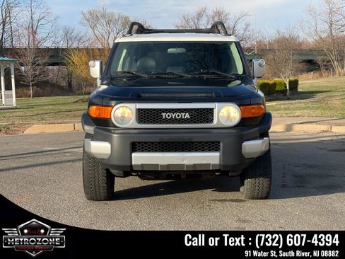 Used 2007 Toyota FJ Cruiser 4WD image 9