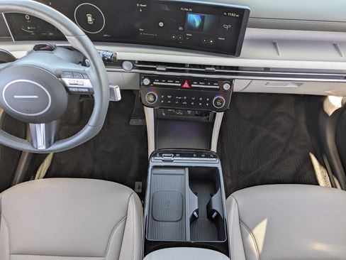 Certified 2025 Hyundai Tucson Limited image 16