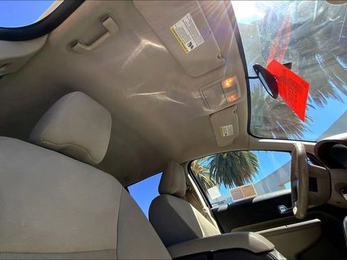 Used 2010 Ford Edge SEL image 21