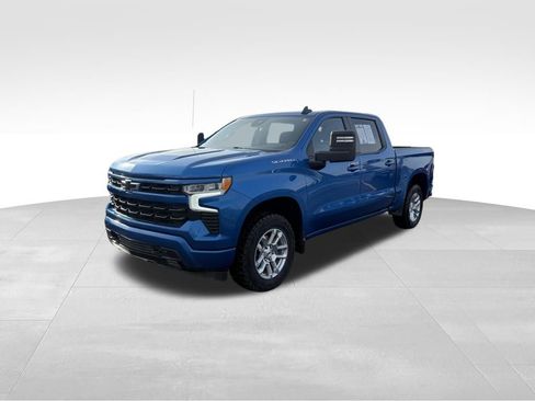 Used 2023 Chevrolet Silverado 1500 RST image 3