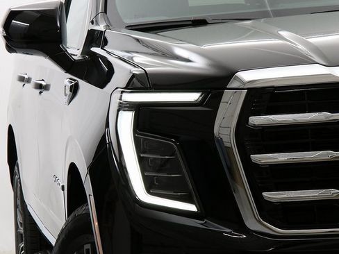 New 2026 GMC Yukon XL Elevation w/ LPO, Floor Liner Package image 4