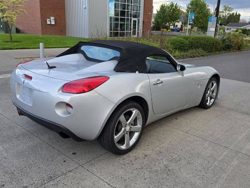 Used 2008 Pontiac Solstice GXP w/ Premium Package RWD image 5