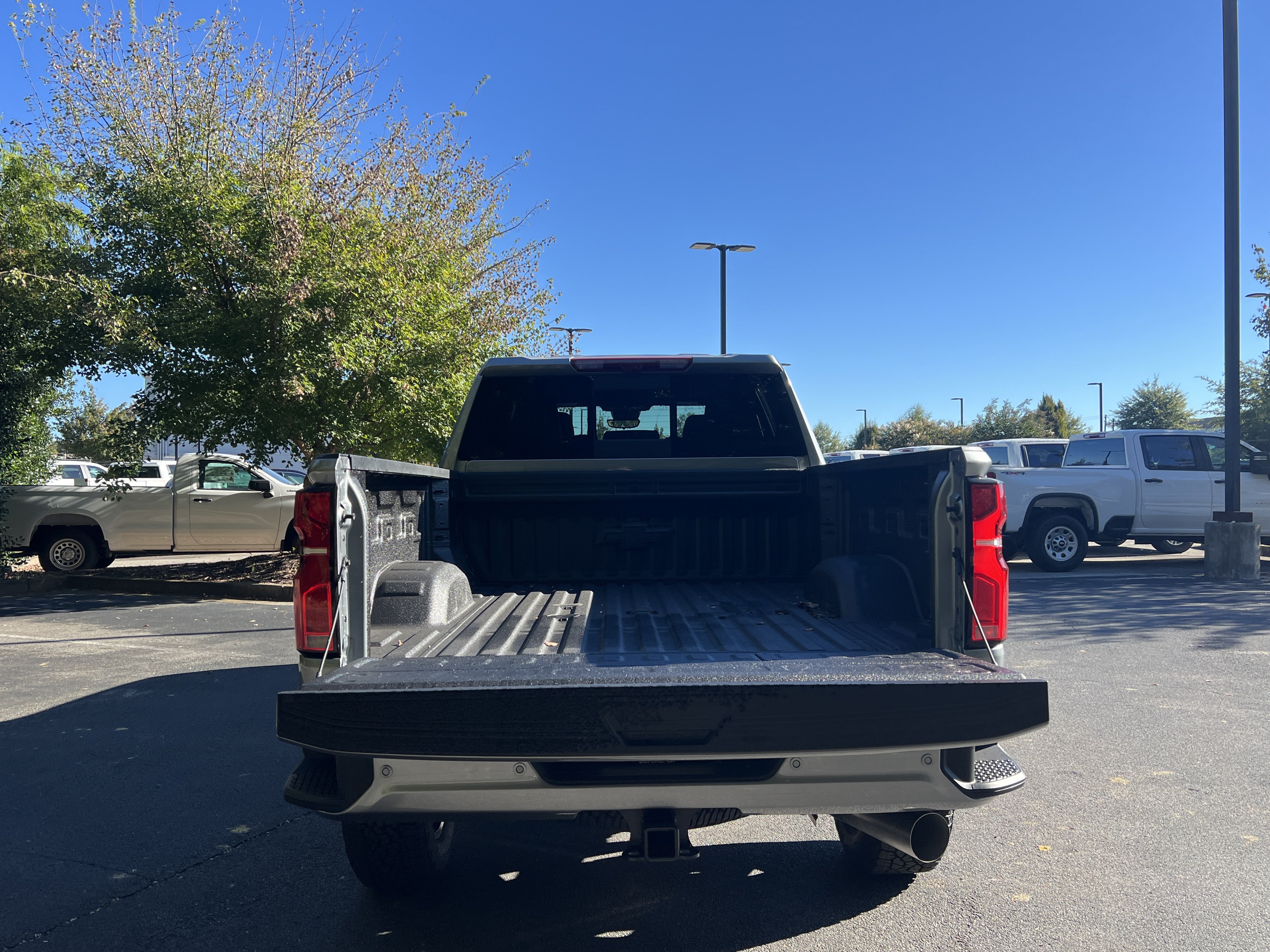 New 2026 Chevrolet Silverado 2500 High Country w/ High Country Premium Package AWD/4WD image 11