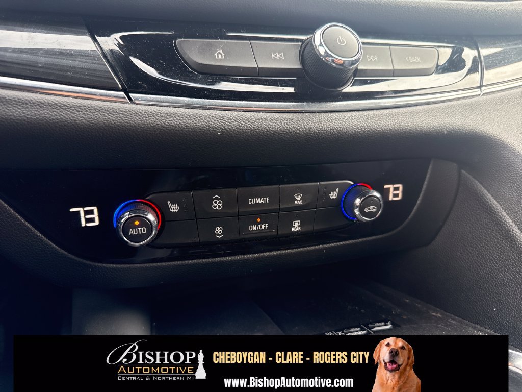 Used 2023 Buick Enclave Essence AWD/4WD image 24
