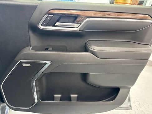 Used 2025 Chevrolet Silverado 1500 RST AWD/4WD image 30