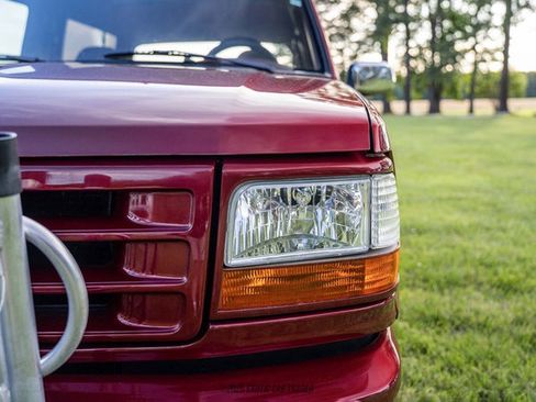 Used 1995 Ford Bronco XLT AWD/4WD image 76